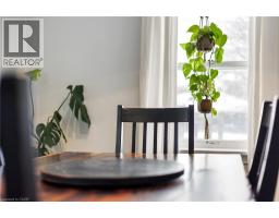 50 COLUMBIA Street W - 14