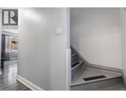 50 COLUMBIA Street W - 24