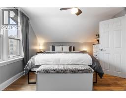 50 COLUMBIA Street W - 30