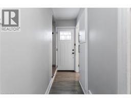 50 COLUMBIA Street W - 33