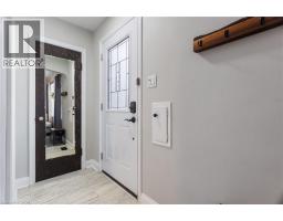 50 COLUMBIA Street W - 5