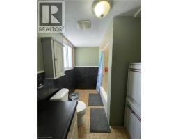 109 N HEAD Street N - 27