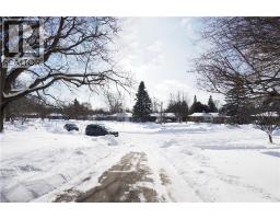 249 MURDOCK Avenue - 3