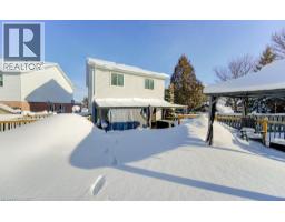 23 MICHELLE Court - 43