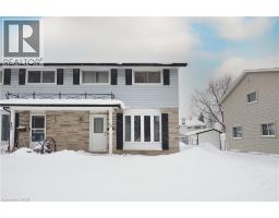 10 BALFOUR Crescent - 1