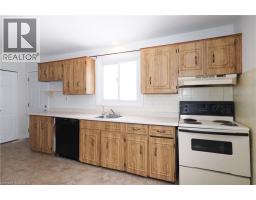 10 BALFOUR Crescent - 8