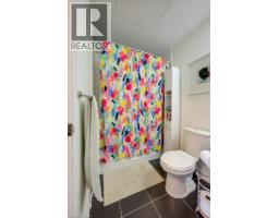 85 DUKE Street W UnitNo. 1007 - 25