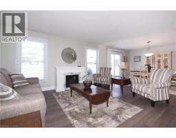 20 FIELDSTONE Walk - 1