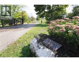 20 FIELDSTONE Walk - 37