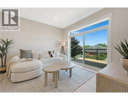 52 MOON Crescent - 15