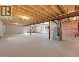 52 MOON Crescent - 24