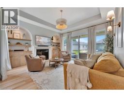 10 MACNEIL Court - 13