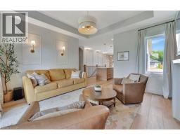 10 MACNEIL Court - 16