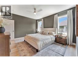 10 MACNEIL Court - 17