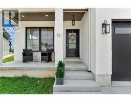 10 MACNEIL Court - 3