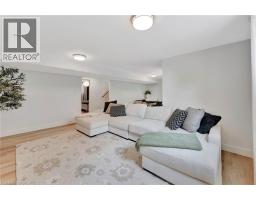 10 MACNEIL Court - 30