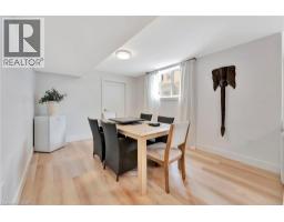 10 MACNEIL Court - 32