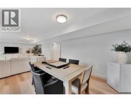 10 MACNEIL Court - 33