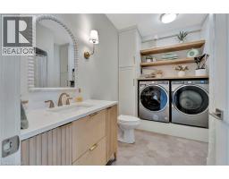 10 MACNEIL Court - 35