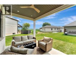 10 MACNEIL Court - 37