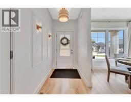 10 MACNEIL Court - 4