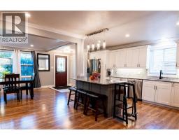 55 SUFFOLK Avenue - 11