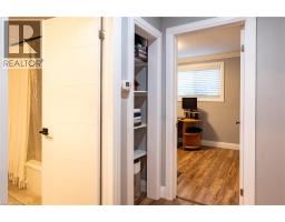 55 SUFFOLK Avenue - 20