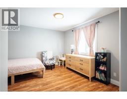 55 SUFFOLK Avenue - 31