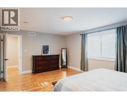 55 SUFFOLK Avenue - 35