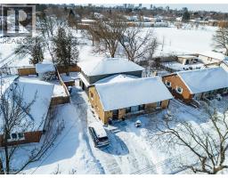 55 SUFFOLK Avenue - 40