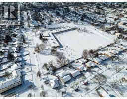 55 SUFFOLK Avenue - 42