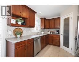 17 GROSVENOR Lane UnitNo. n/a - 20