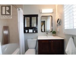 17 GROSVENOR Lane UnitNo. n/a - 32