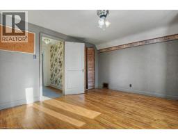 124 WINSTON Boulevard - 18