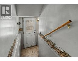 124 WINSTON Boulevard - 21