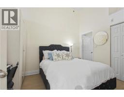 276 W KING Street W UnitNo. 213 - 9