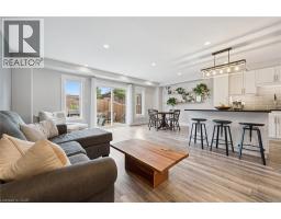 153 ROCHEFORT Street - 9