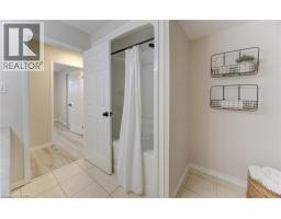 12 HOLBORN Drive UnitNo. E33 - 11