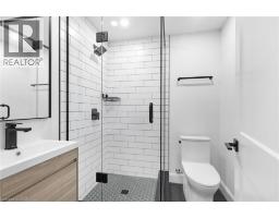 17 CHURCH Street E - 41