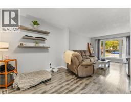 36 ANGELA Crescent - 14