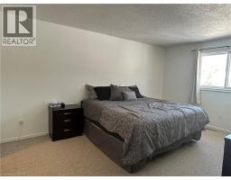 36 ANGELA Crescent - 22