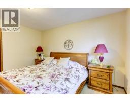 582 SKYLARK Road - 16