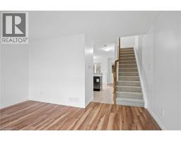 10 FOXGLOVE Crescent UnitNo. 18 - 8