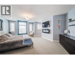 14 LA SALLE Street - 22