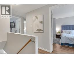 34 ROSEBANK Crescent - 13