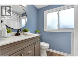 34 ROSEBANK Crescent - 14