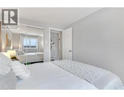 34 ROSEBANK Crescent - 18