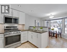 34 ROSEBANK Crescent - 7