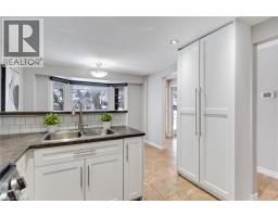 34 ROSEBANK Crescent - 8