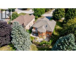 599 STONEBURY Crescent - 37